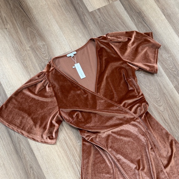 NWT Baltic Born Meghan Velvet Wrap Maxi Dress Spice Rust Brown Size XXXL or 3X - Picture 4 of 11